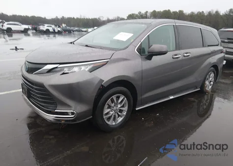 2022 Toyota Sienna Xle z USA, uszkodzony, nr VIN 5TDYRKEC1NS076743